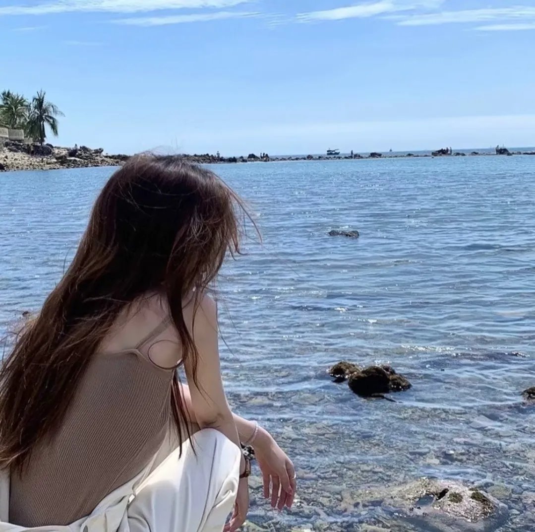 不倒翁的奇幻旅程